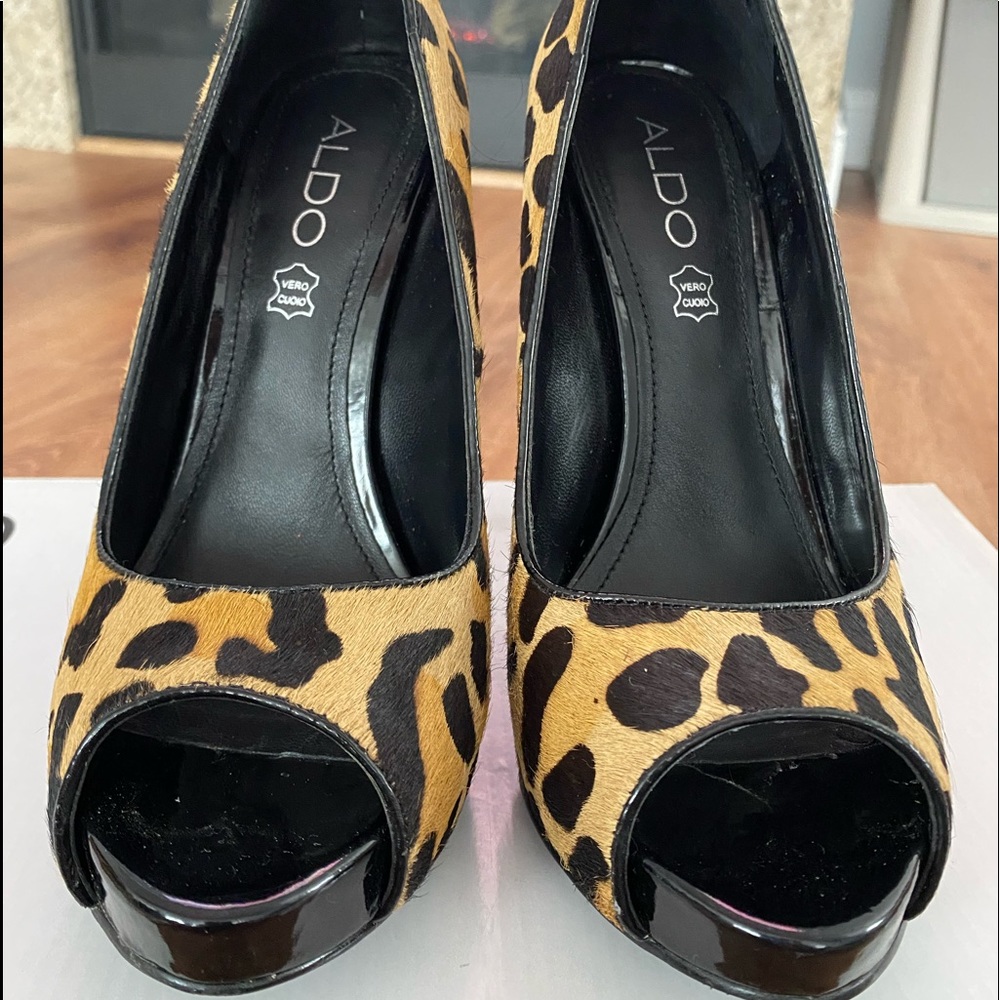 Size 6 Aldo heels. Leopard print with a short hair-like texture.